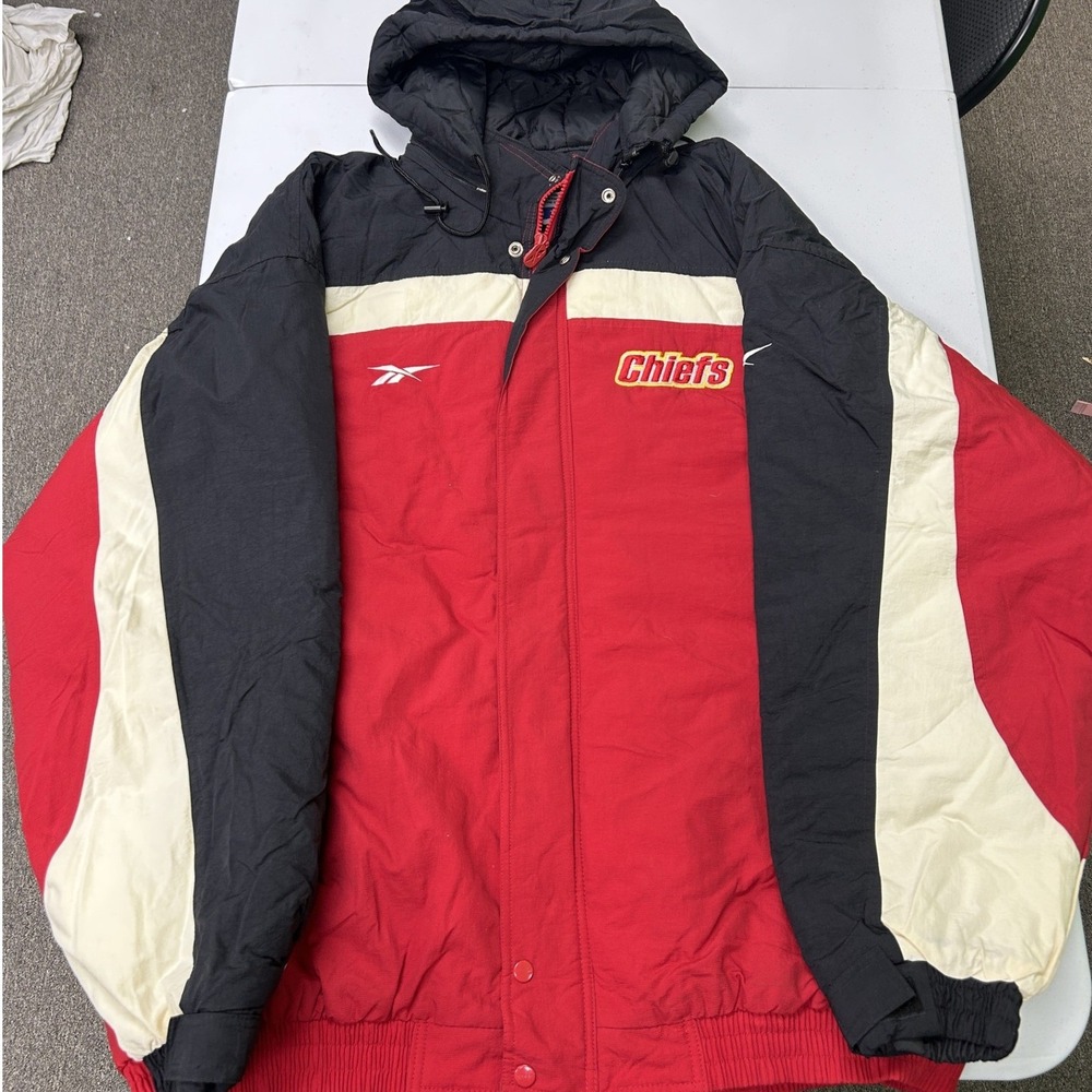 Reebok Puffer Jacket Mens XXL Red Kansas City Chiefs NFL Pro Line Vintage 90s